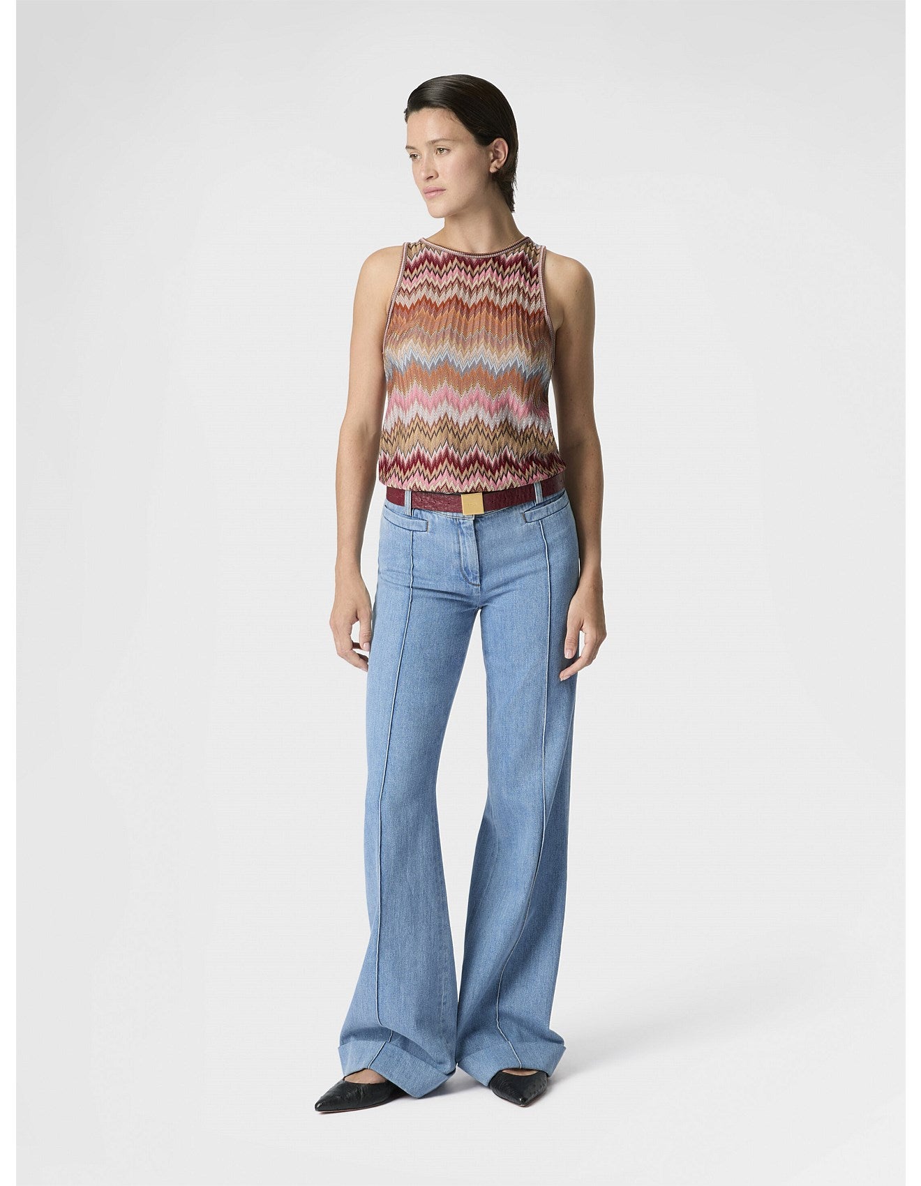 Missoni women's sleeveless crewneck top in 100% viscose.