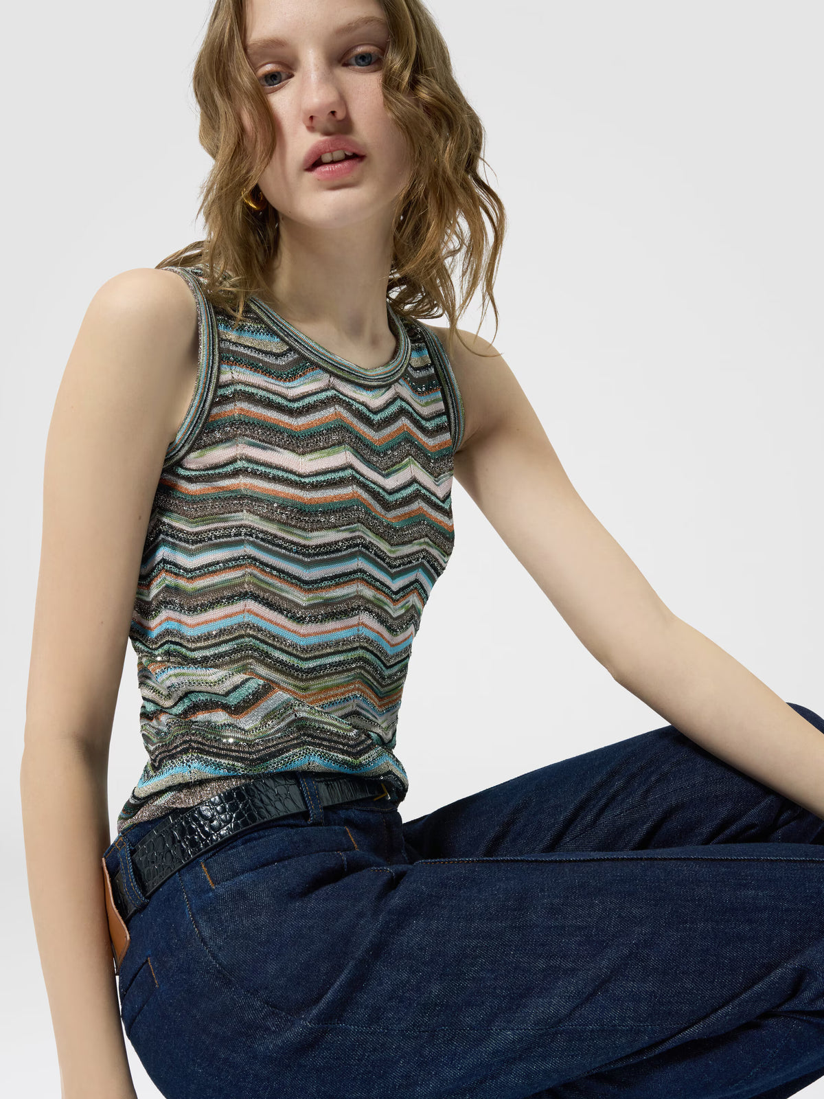 SLEEVELESS CHEVRON LAME TANK TOP